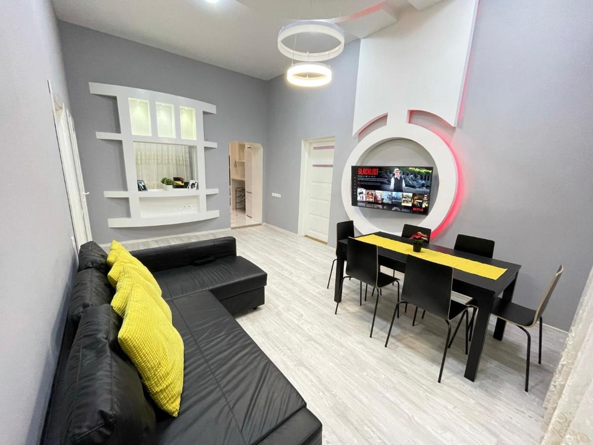 Deluxe Sapphire Residency - 4 Bedrooms Budapešť Exteriér fotografie